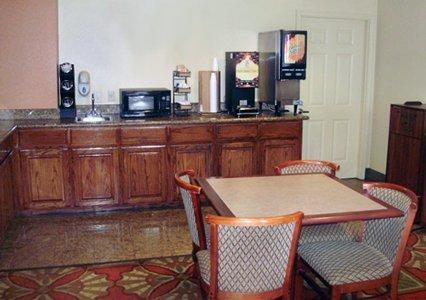 Quality Inn & Suites Muskogee Restaurante foto